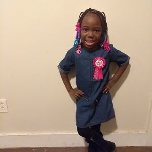 Meet your Posher, Cassandra